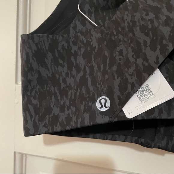 Luluelmon Enlite Zip Bra - Picture 6 of 9